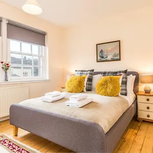  Apartment Sunny & Spacious Royal Mile Dating From 1677 United Kingdom