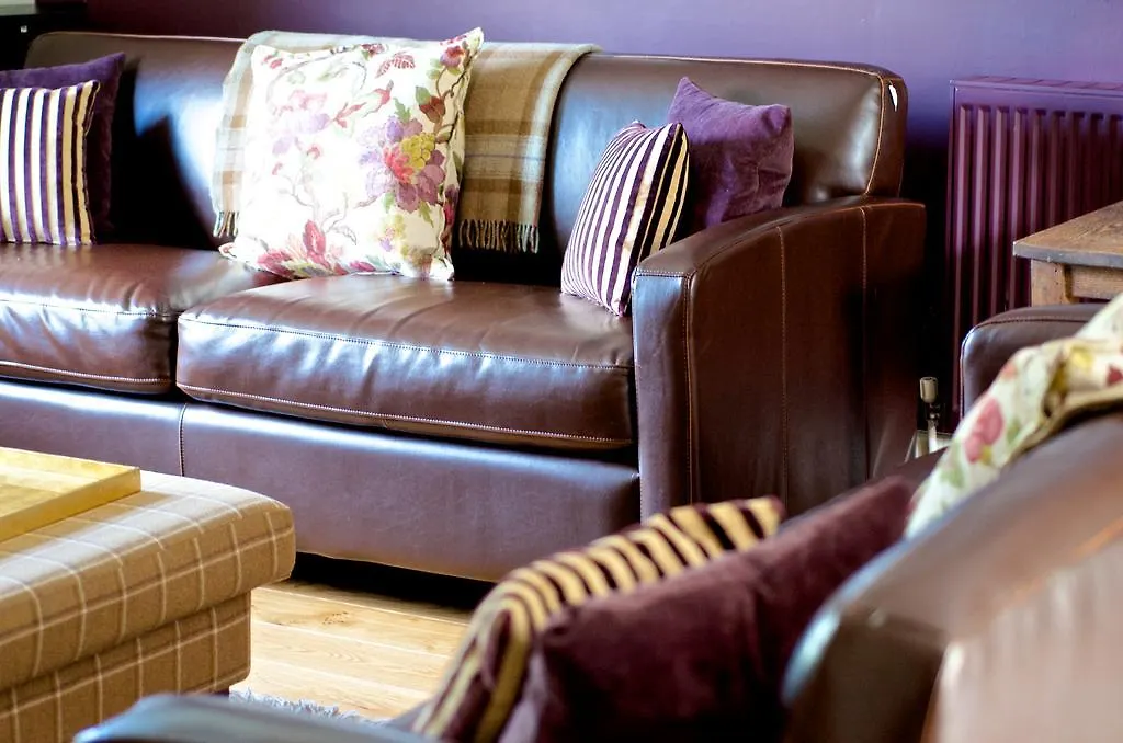 Stunning Yew Tree Cottage Westow 0*,  United Kingdom