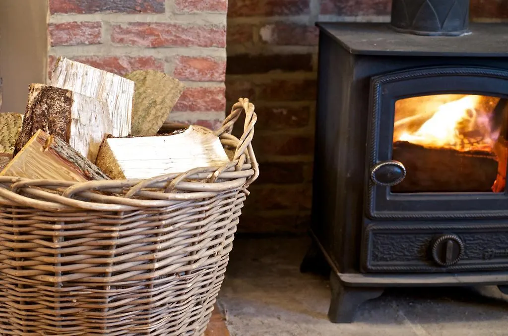 Country house Stunning Yew Tree Cottage Westow