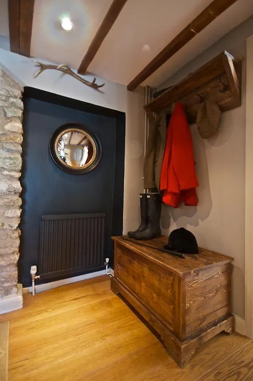 Country house Stunning Yew Tree Cottage Westow